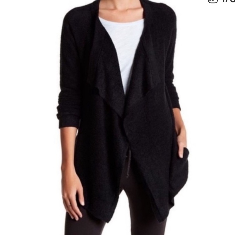 💕Barefoot Dreams black bamboo chic lite one mile #433 Wrap sweater- Medium